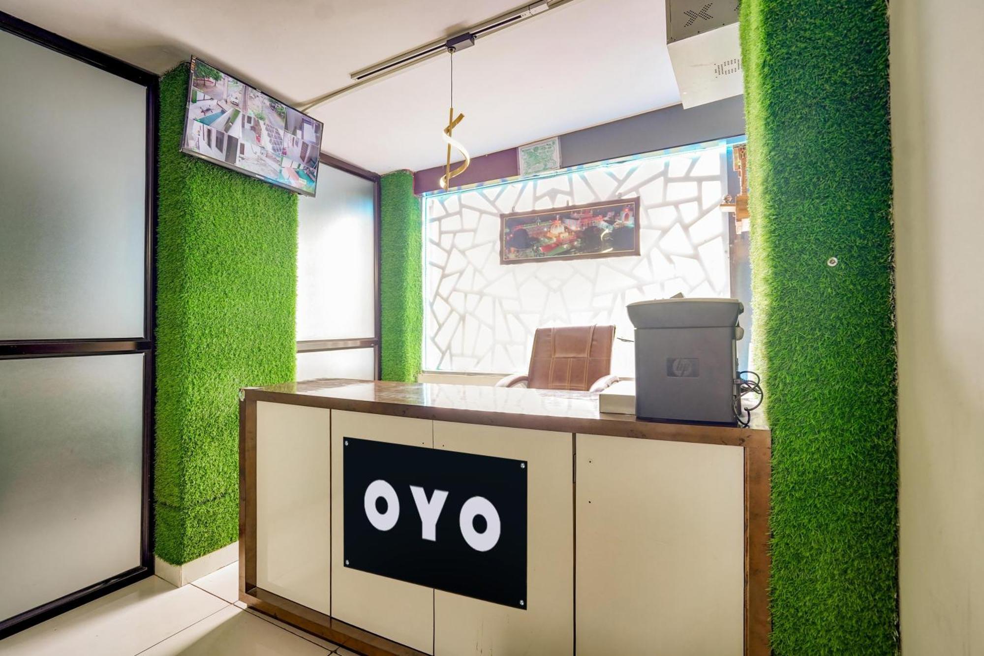 Super Oyo Hotel O Sky Wings Adžmér Exteriér fotografie